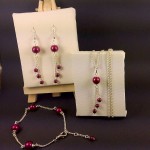 Parure de bijoux perles filantes violettes