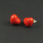 Boucles d'oreille coeurs rouges en fimo