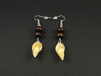 Boucles d'oreilles fantaisie coquillages et perles de bois