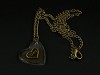 Collier fantaisie pendentif artisanal coeur en résine inscription love