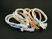 Bracelet tissé à la main avec du fil mutibrin