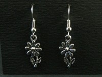 Boucles d'oreilles fantaisie breloques fleurs