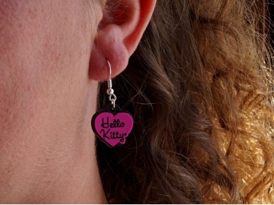 Boucles d'oreilles souples Violetta et Hello Kitty