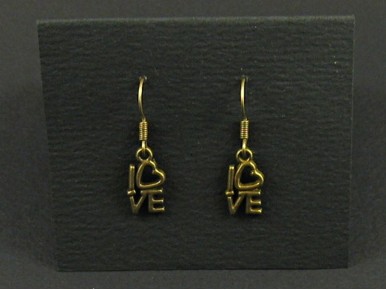 Boucles d'oreille couleur bronze avec l'inscription love