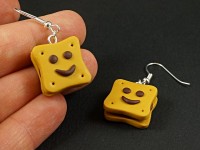 Boucles d'oreilles fantaisie BN sourire