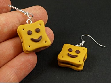 Boucles d'oreilles fantaisie BN sourire