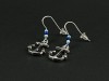 Boucles d'oreilles breloques ancres et perles de rocailles tons bleus