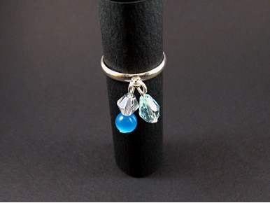 Bague perles de verre