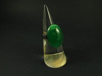 bague fantaisie cabochon ovale en verre vert