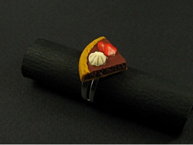 Bague tarte au chocolat en Fimo