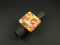 Bague artisanale mini-billes réalisée avec de la résine ultra solide