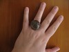 Bague fantaisie Steampunk symbolisant une roue