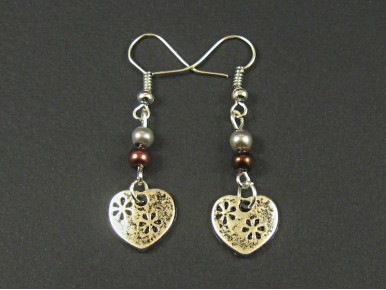 Boucles d'oreilles coeurs perlés