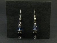 Boucles d'oreilles en perles noires et bleues