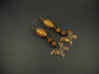 Boucles d'oreilles en bois et papillons en métal