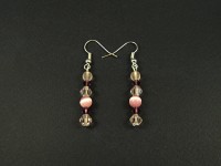 Boucles d'oreilles avec des perles de verre rose et améthyste