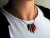 Collier décoré de crayons en pâte polymère