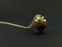 Collier gourmand cupcake crémeux