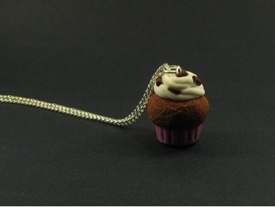 Collier gourmand cupcake crémeux