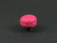 Magnet mini macaron à la framboise