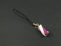 Bijou de téléphone guimauve violette en fimo